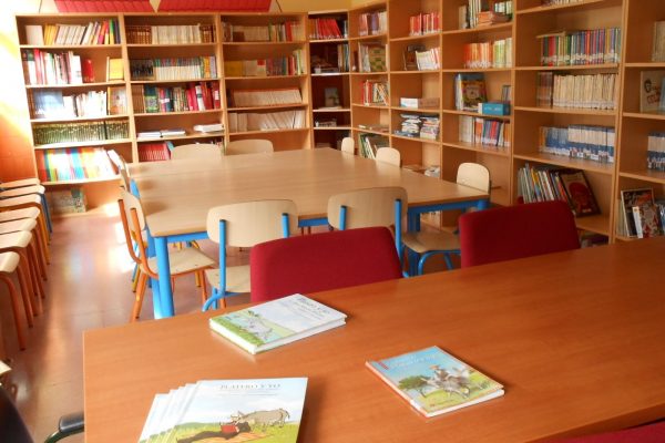 MOCIÓN PARA INSTAR A LA JUNTA DE CASTILLA Y LEÓN A DOTAR  AL COLEGIO MIGUEL HERNÁNDEZ DE LAGUNA DE DUERO, DE PERSONAL PARA DESDOBLAR 5º DE PRIMARIA.
