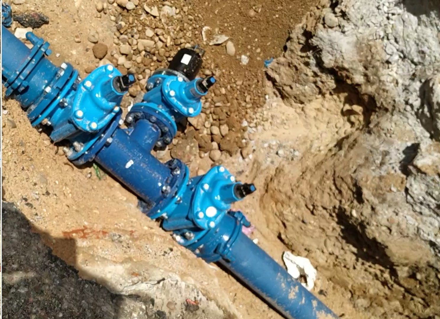 LA NUEVA CANALIZACIÓN DE AGUA NO SUSTITUYE EL FIBROCEMENTO
