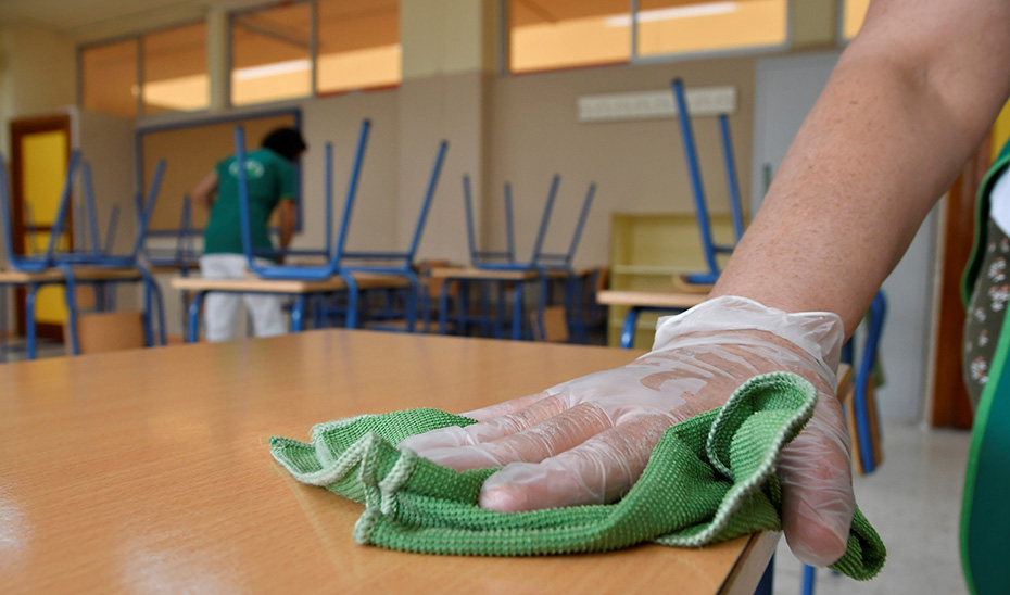 MOCIÓN INSTANDO A LA JCYL A QUE FINANCIE A LOS AYTOS LOS GASTOS EXTRAORDINARIOS DERIVADOS DE LAS OBLIGACIONES DE LAS TAREAS DE LIMPIEZA, DESINFECCIÓN Y VENTILACIÓN EN LOS CENTROS EDUCATIVOS PÚBLICOS DE EDUCACIÓN INFANTIL Y PRIMARIA