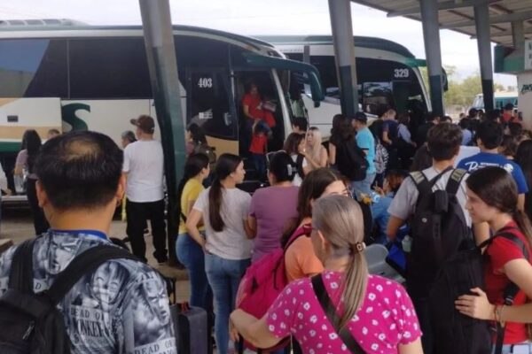 MOCIÓN INSTANDO AL AYUNTAMIENTO A FACILITAR A LOS JOVENES DEL MUNICIPIO UN TRANSPORTE SEGURO PARA SU OCIO NOCTURNO EN LAS FIESTAS DE OTROS MUNICIPIOS, AYUDANDO A DAR TRANQUILIDAD A LAS FAMILIAS