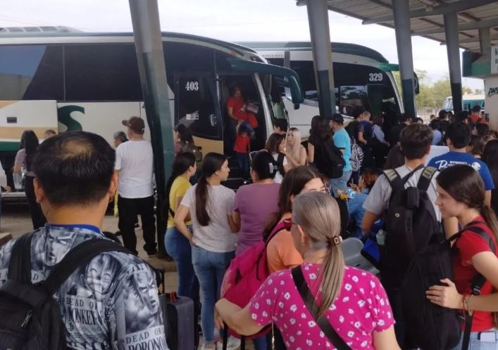 MOCIÓN INSTANDO AL AYUNTAMIENTO A FACILITAR A LOS JOVENES DEL MUNICIPIO UN TRANSPORTE SEGURO PARA SU OCIO NOCTURNO EN LAS FIESTAS DE OTROS MUNICIPIOS, AYUDANDO A DAR TRANQUILIDAD A LAS FAMILIAS